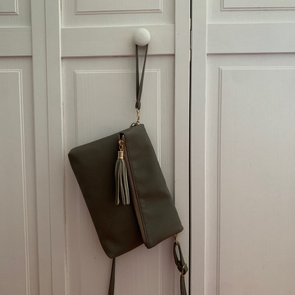 Faux Grey Leather Purse - Picture 3 of 6